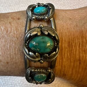Beautiful Vintage Native American Cuff Bracelet Sonoran Turquoise Maker’s Mark